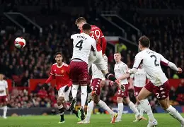 曼联客场不敌劲敌,遭遇联赛两连败的球员